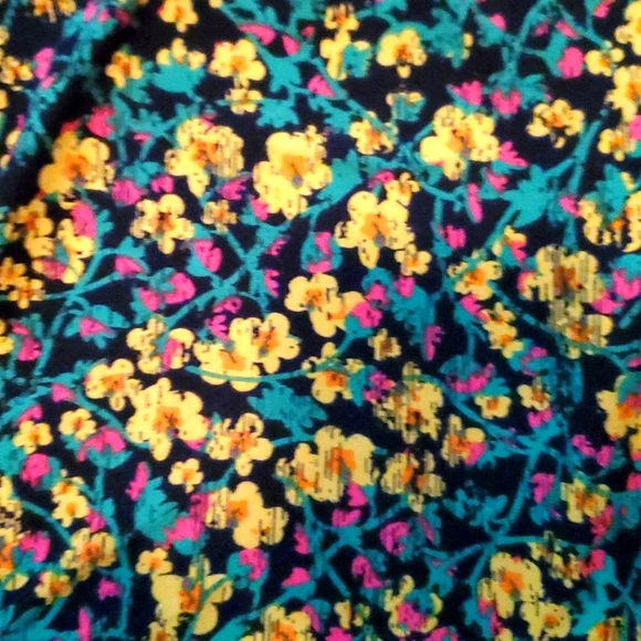 LuLaRoe leggings T&C - Picture 2 of 4